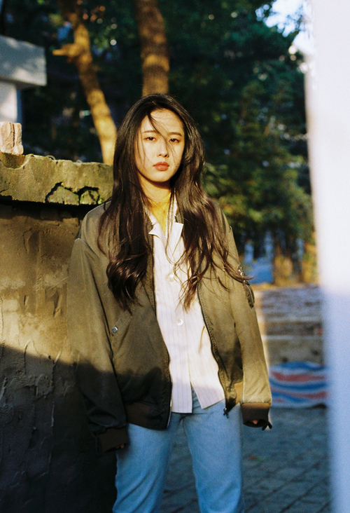 AIYOUXI.COM-电竞选手如何维护自身形象：言行谨慎与积极阳光，电竞选手的自我修养