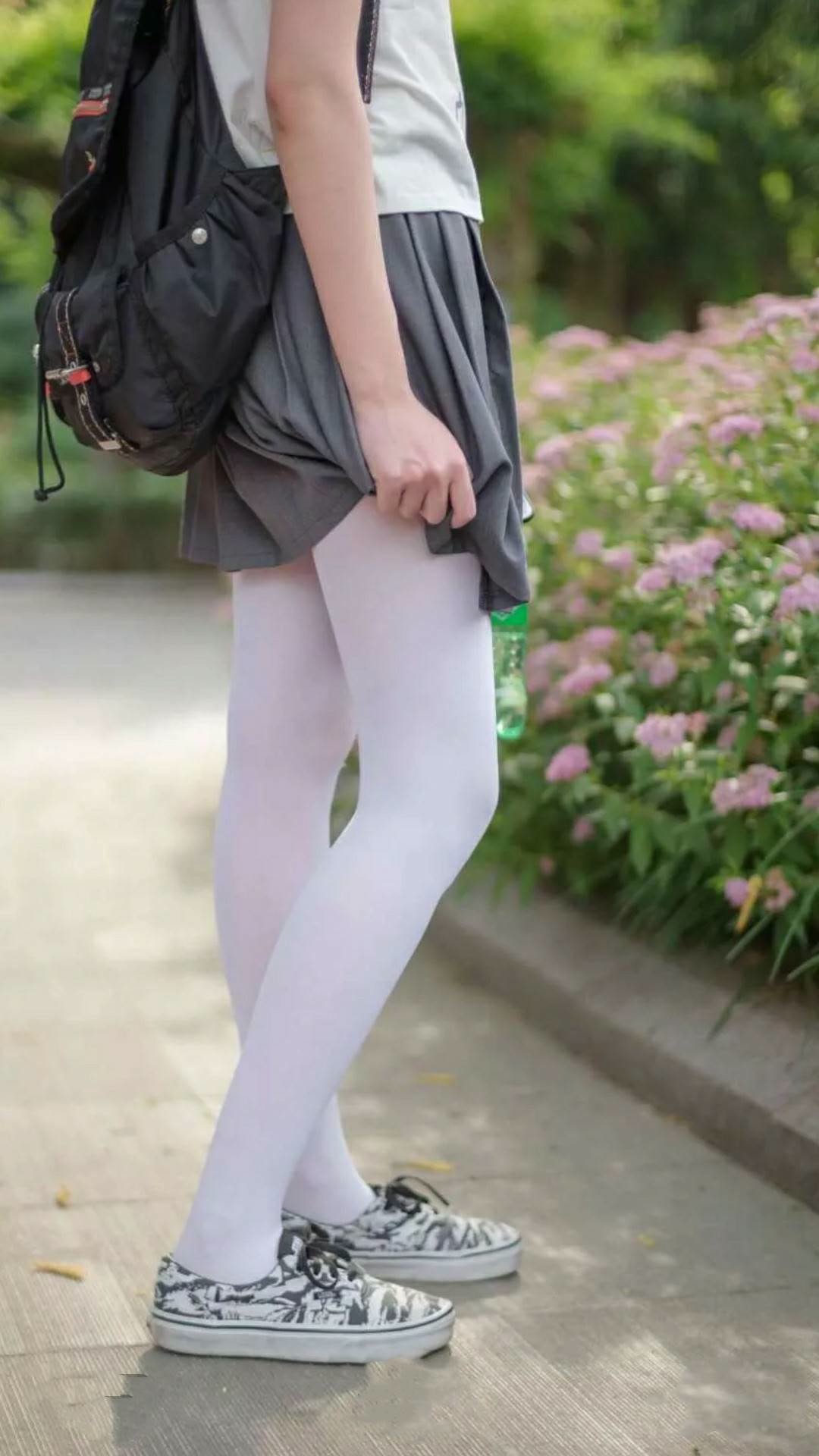 爱游戏娱乐平台-荷兰风云球员转会西甲，开创新篇章，荷兰经典阵容